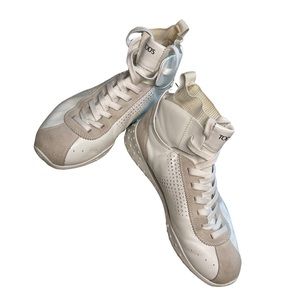 TOD’S Sneakers 👟